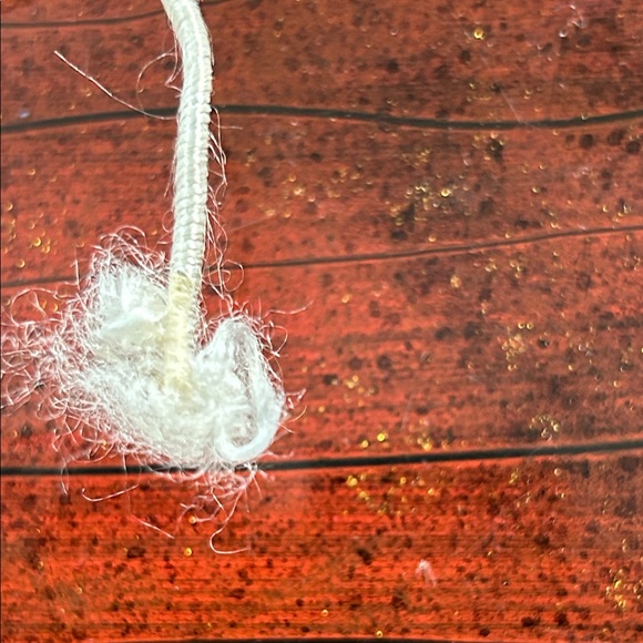 Handcrafted White Floral Headband tierra. wedding band - Picture 3 of 10